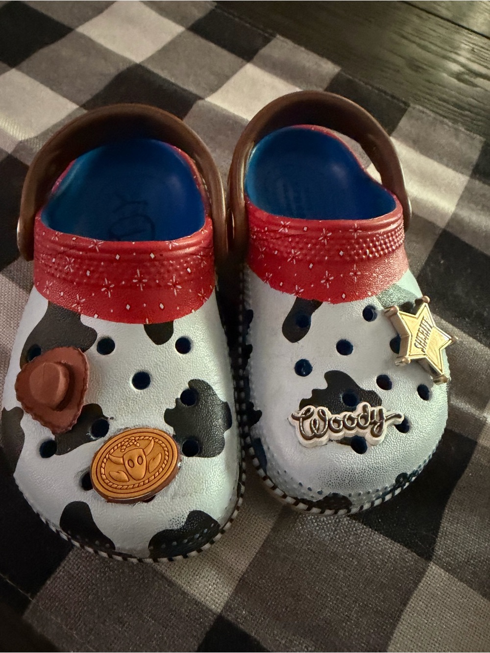 Toddler Boys Toy Story Woody Crocs size 8 like new.